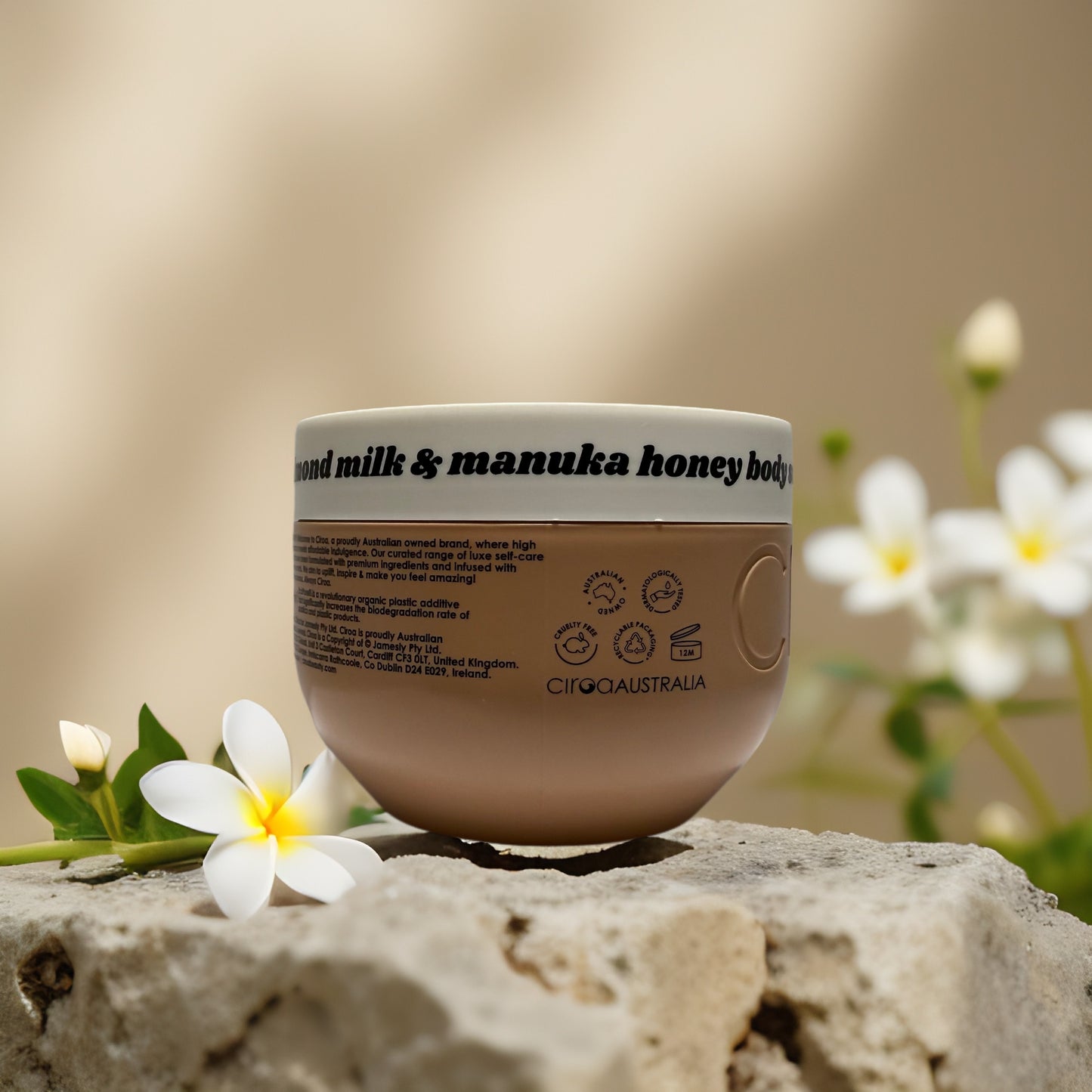 Soothing Exfoliation | Almond & Honey Body Scrub by Ciraa – 21.2 oz
