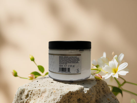 Smooth Radiance | Honey B Body Scrub by The Scottish Fine Soaps Company – 17.5 fl oz