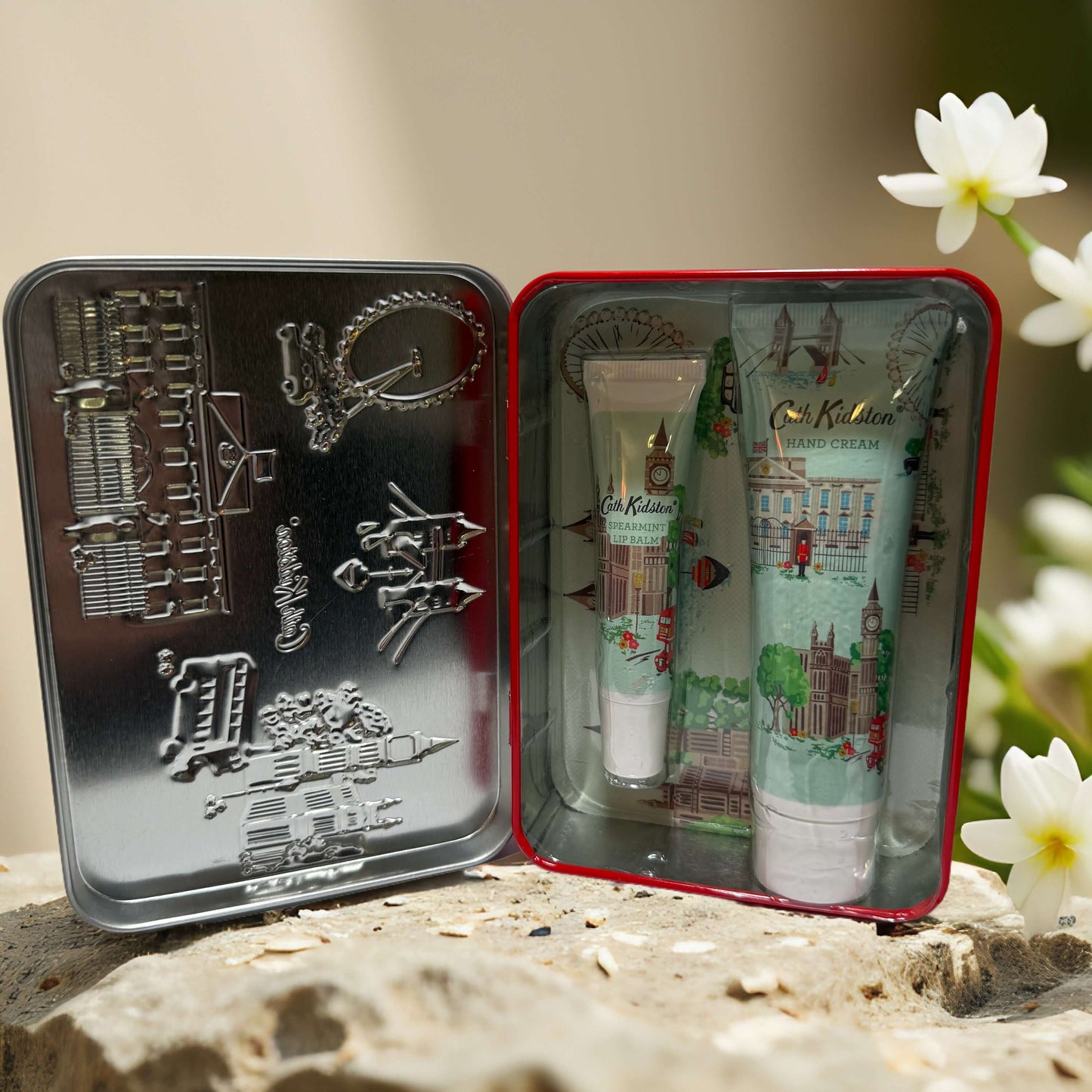 Soften & Soothe | London Hand & Lip Tin from Cath Kidston – 2.0 fl oz