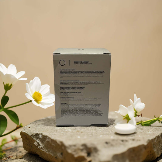 Back view of Shine-Free Balance moisturizer packaging, highlighting key ingredients and usage instructions.