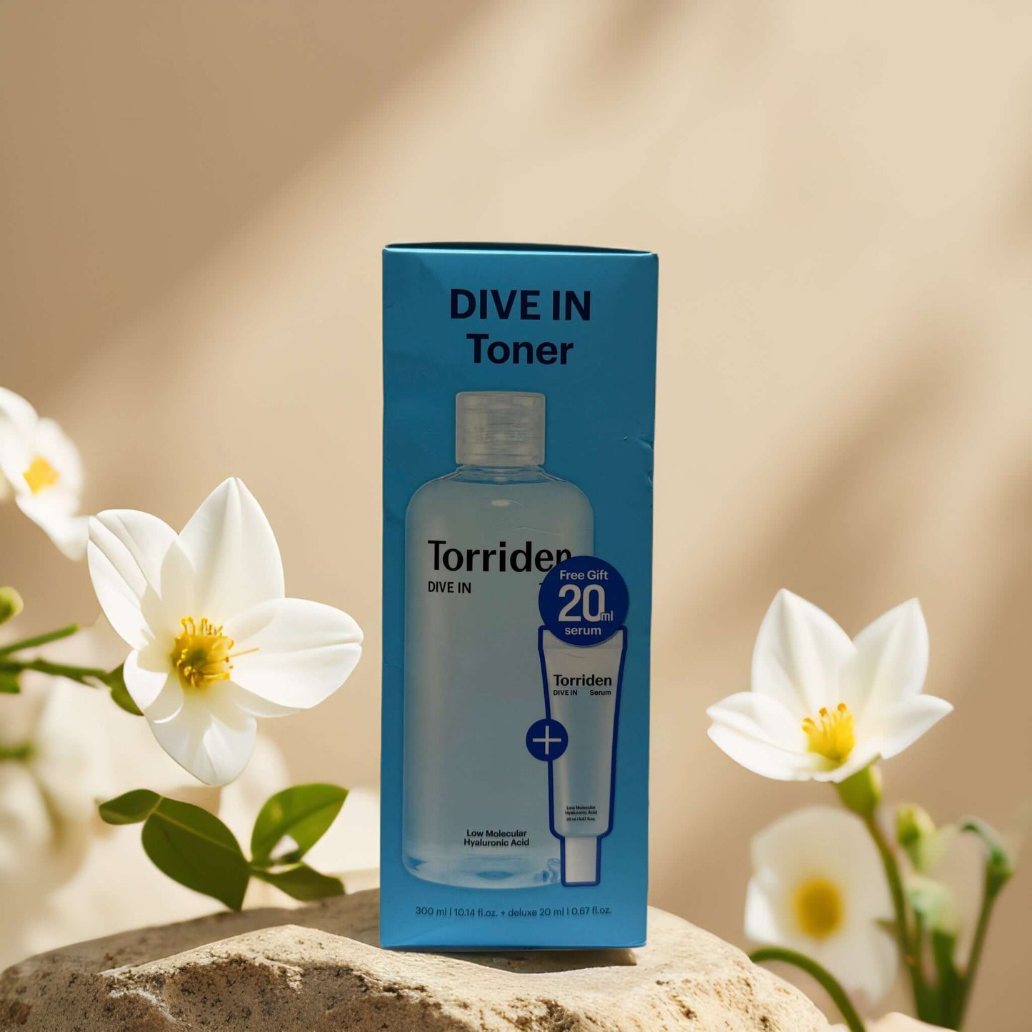 Torriden Dive In Toner and serum gift set with 20ml serum for intense hydration and skin soothing.